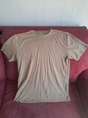 True. Classic Men's T-Shirt Tan Sz L